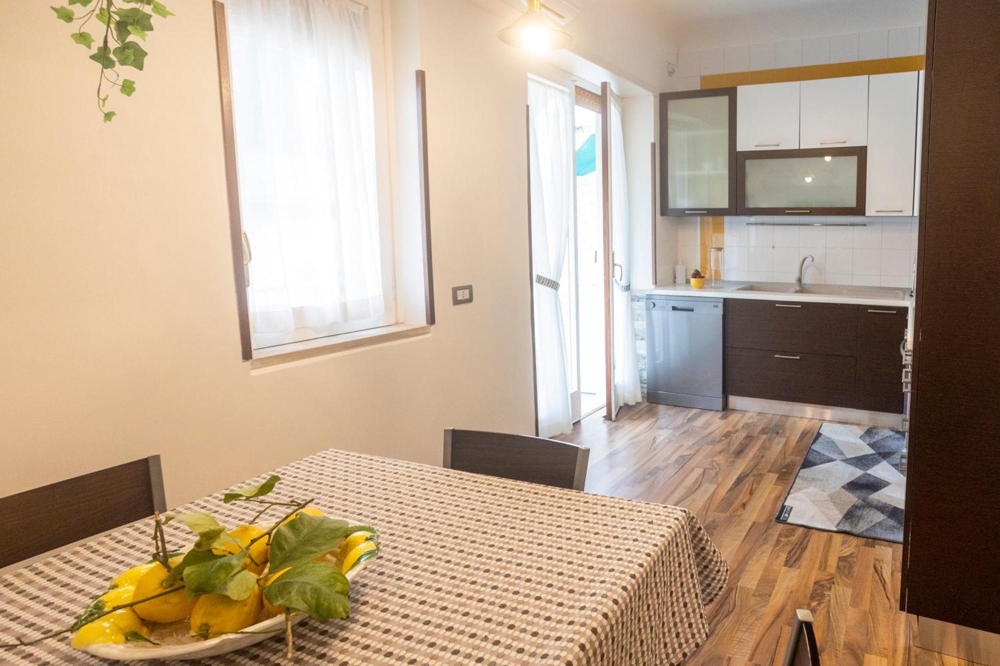 Apartamento Emy House Península Sorrentina Exterior foto